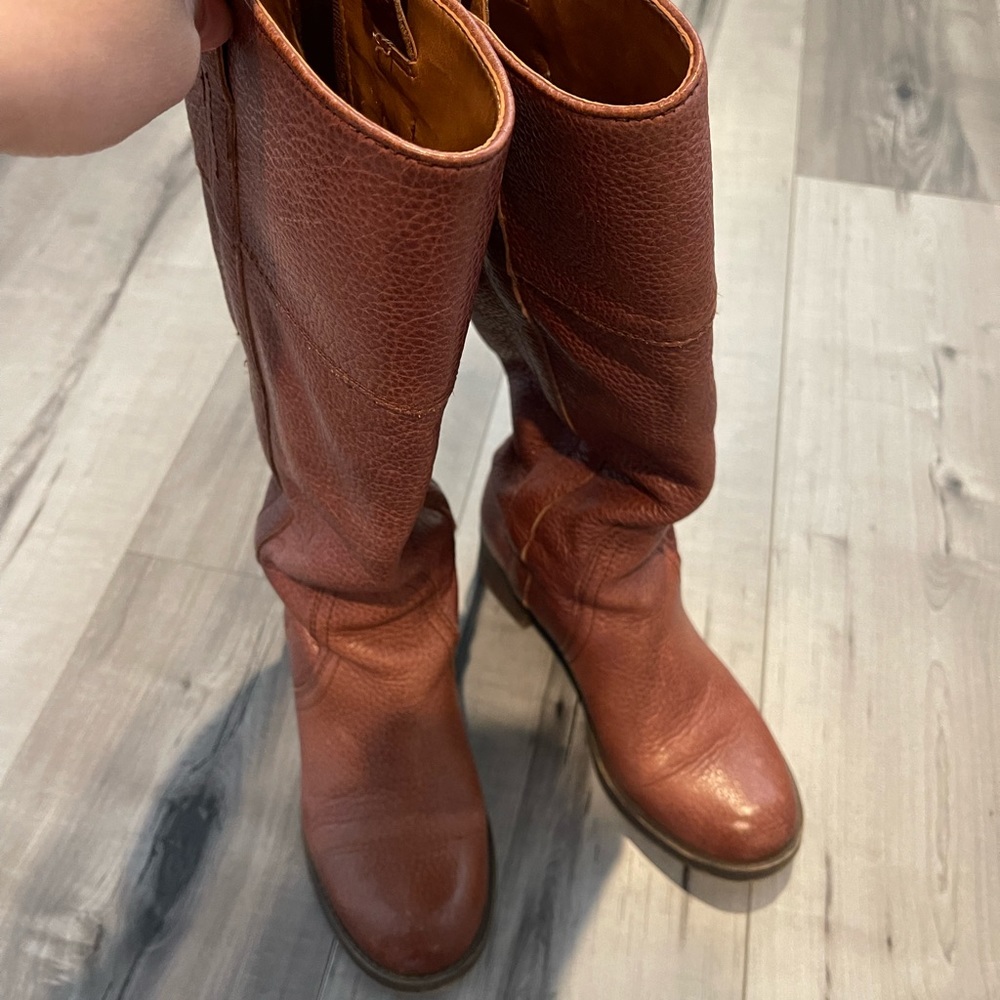 Lucky Brand Womens Size 6 Hibiscus Brown
Leather Knee High Boots.